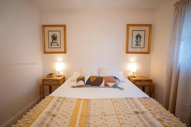 Photo - 3761 SW 14th St