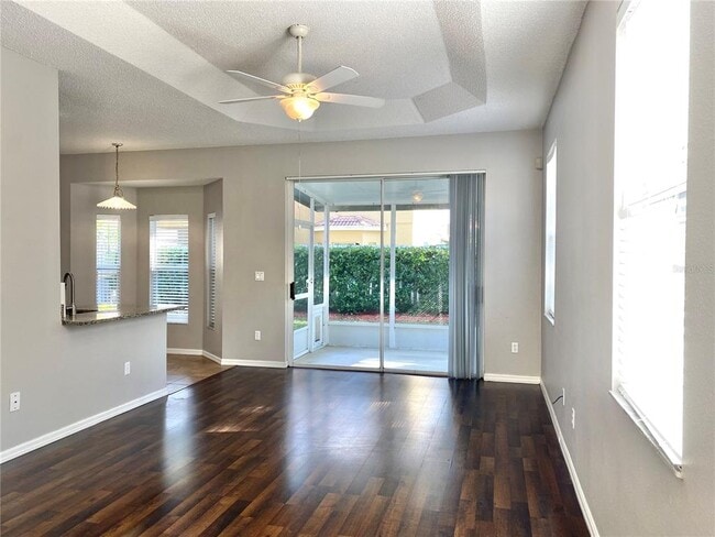 Photo - 918 Glen Abbey Cir