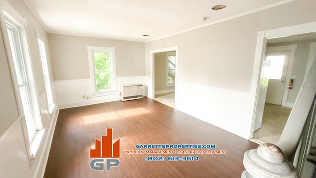 Building Photo - 4 Shurtleff Pl Unit 2