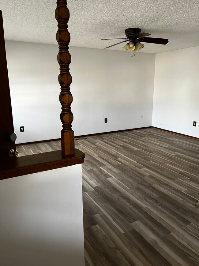 Building Photo - 461 Meeds Dr Rental
