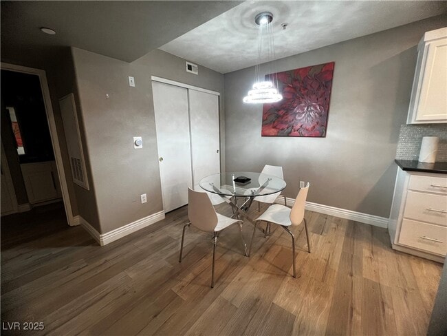 Photo - 950 Seven Hills Dr Unidad 2411