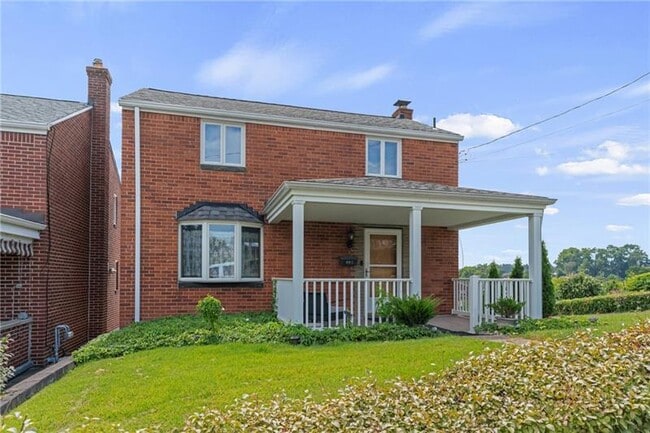 Photo - 802 Dunster St