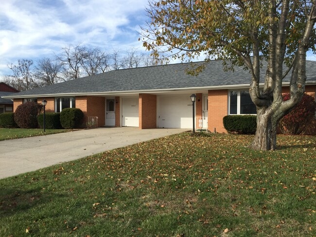 Front of Duplex - 14214 W Heather Ln Unit 14214 Heather Lane