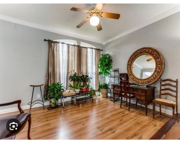 Photo - 2306 Edinburgh Way