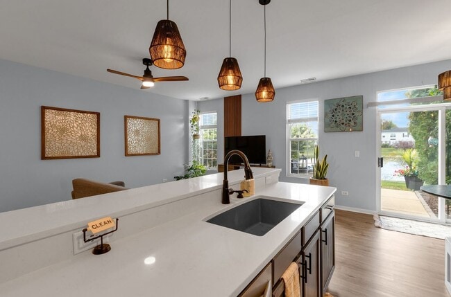 Photo - 1221 Courtland Cir