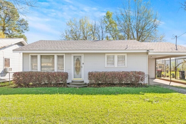Building Photo - FOR RENT in LAFAYETTE!