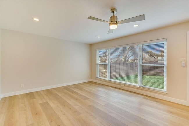 Photo - 1201 Dailey St