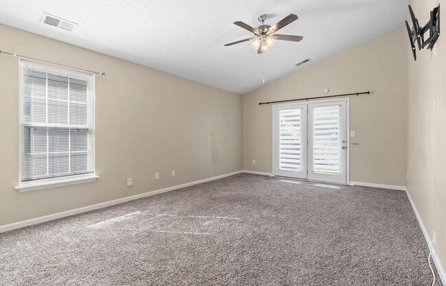 Photo - 141 Clover Valley Dr