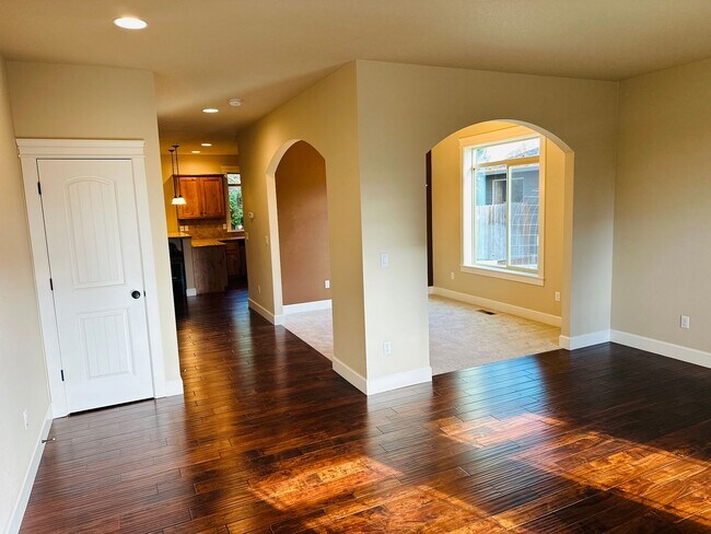 Photo - Beautiful Custom Felida Home