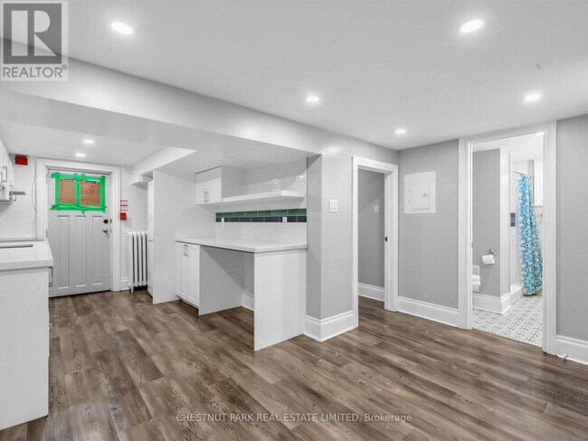 Photo - 1 Kingswood Rd