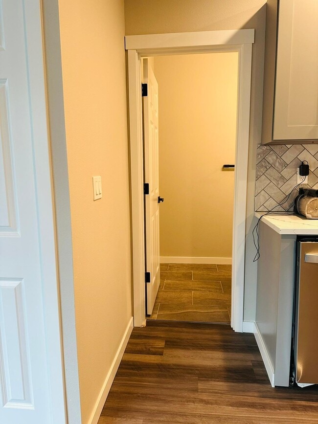 Photo - 2715 Maple St