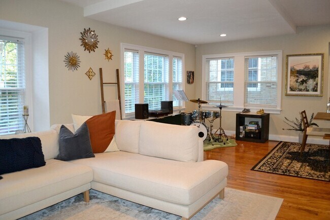 Photo - 42 Robinwood Ave Unidad 1