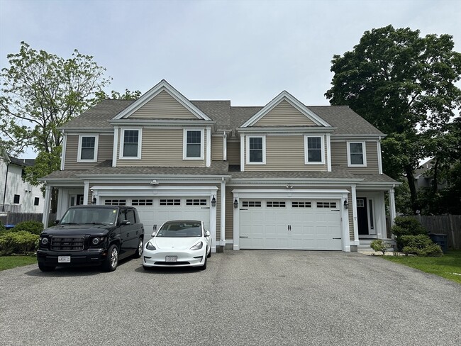 Photo - 167 N Main St Townhome