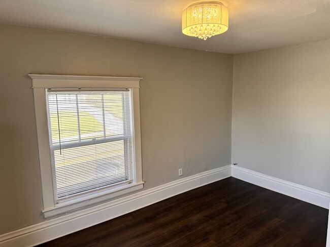 334 Raymond St Unit 4
