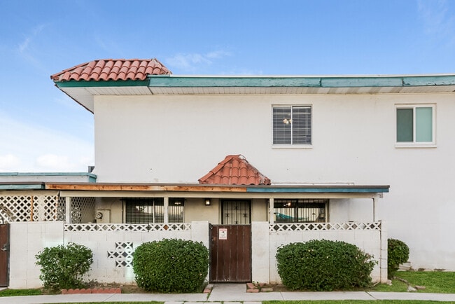 Photo - 2133 W Turney Ave Casa