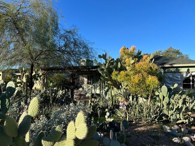 Photo - 2232 N Evergreen St