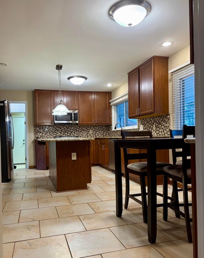 Photo - 6493 Thorncrest Dr