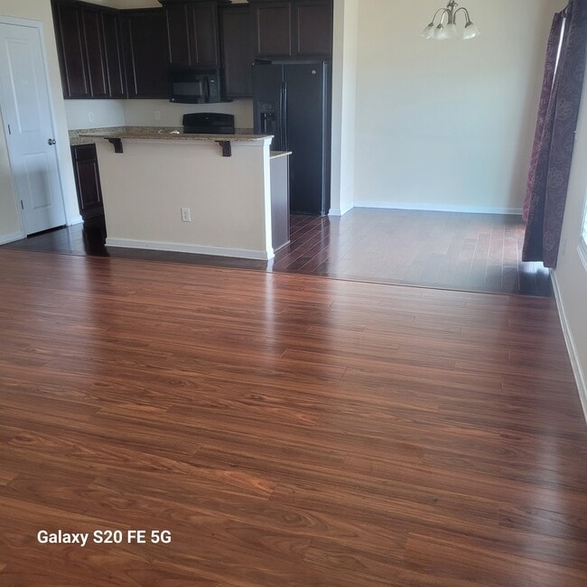 Photo - 602 Deertrack Run