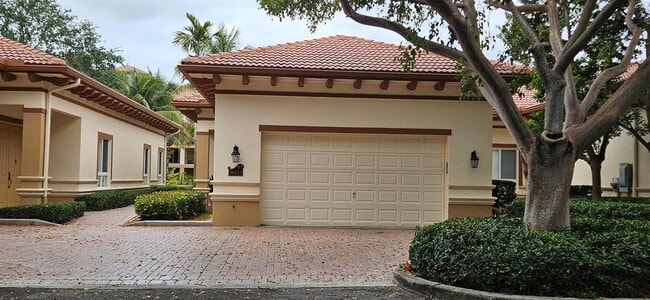 Photo - 16117 Emerald Estates Dr