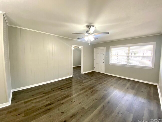 Photo - 178 Sweetbriar Ave