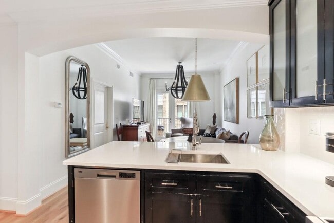 Photo - 2277/2255 Peachtree Rd NE Unit 825