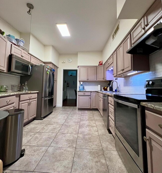 Photo - 9400 E Bay Harbor Dr Unit 3