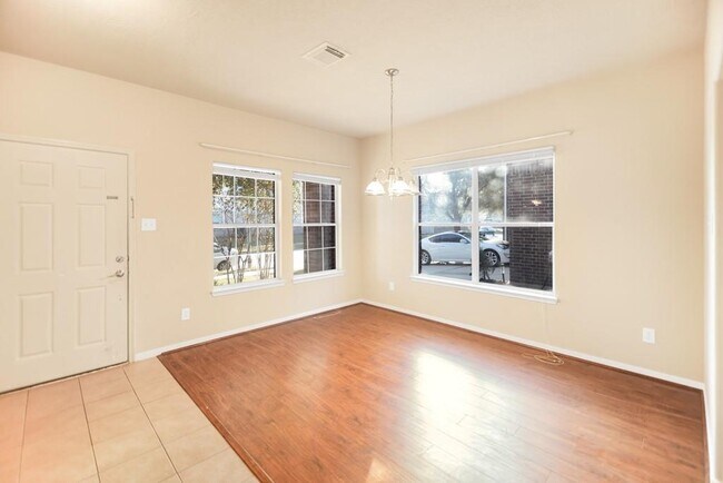 Photo - 24126 Courtland Oaks St