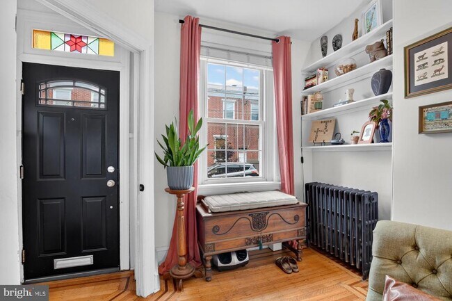 Photo - 1123 E Eyre St