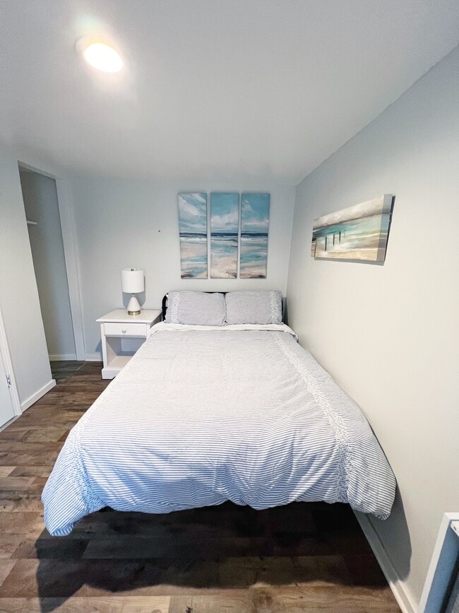 Photo - 855 C St Unit 3