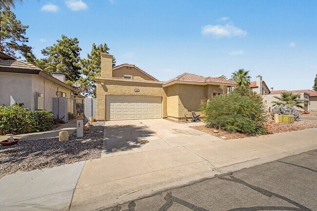 Photo - 184 S Willow Creek St