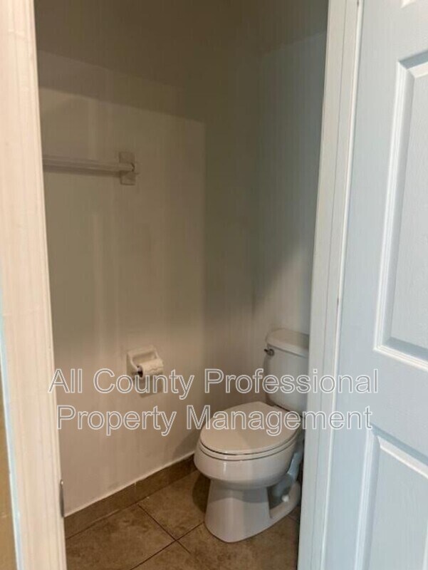 Building Photo - 4324 Maybelle Ln