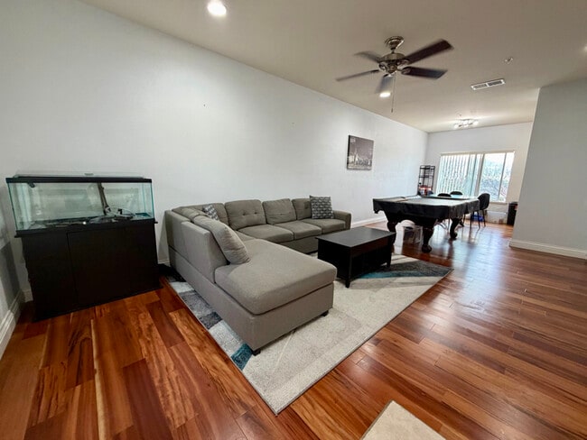 Photo - 16489 Liberty St