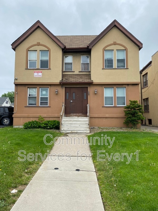 Building Photo - 2415 Delaware Ave Unit 15 Rental