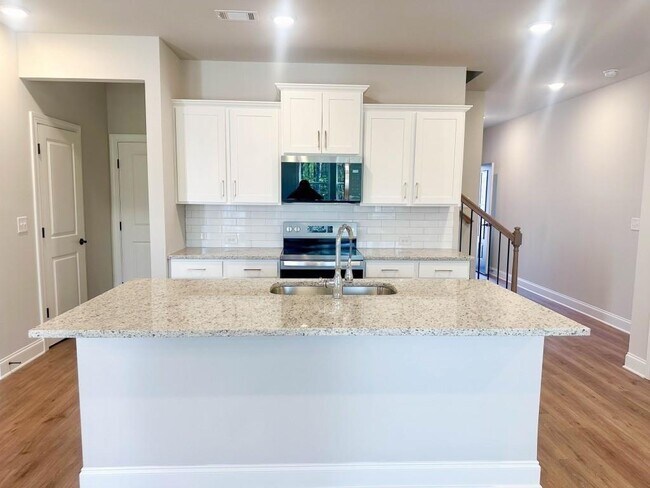 Photo - 2407 Malster Ln