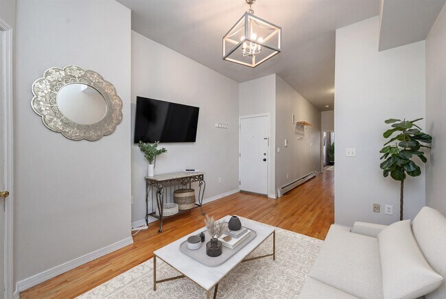 Photo - 1013 Park Ave Unit 1L
