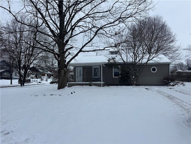 Photo - 304 Woodland Ave