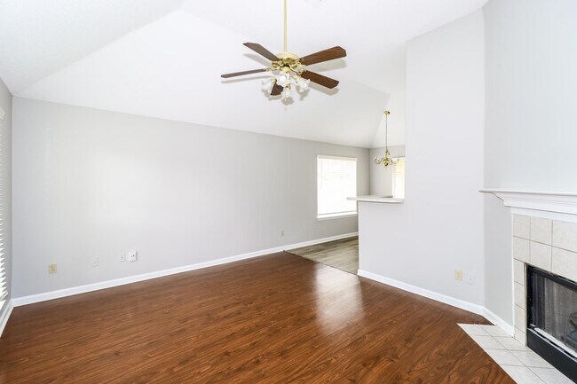 Photo - 3761 Clarion Dr