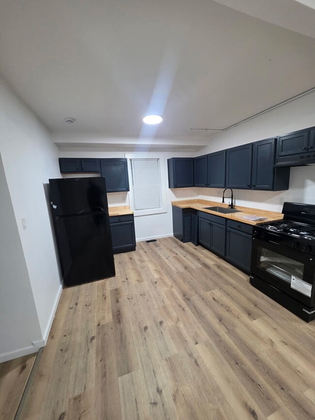Photo - 3061 W 46th St Unit A