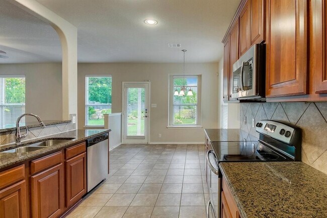 Photo - 1821 Golden Arrow Ave
