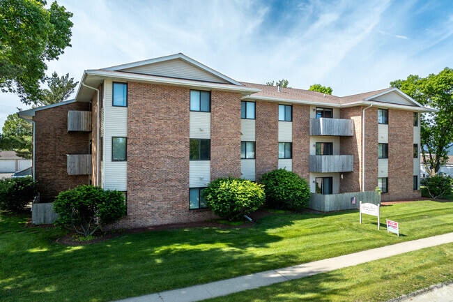 Photo - Linden East Apartments