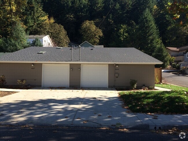 Building Photo - joyce04 Unit 4099 Rental