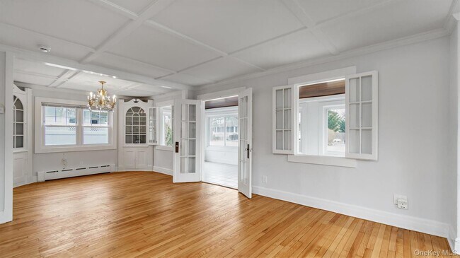 Photo - 16 Madison Ave Casa