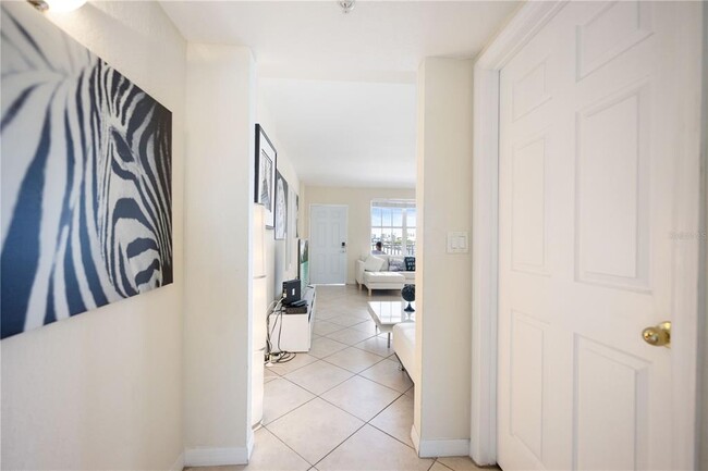Photo - 445 HAMDEN Dr Condo Unit 302