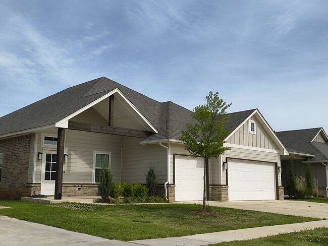 Photo - 2832 Wild Rose Ln