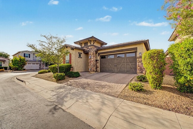 Photo - 234 W Beverly Ln
