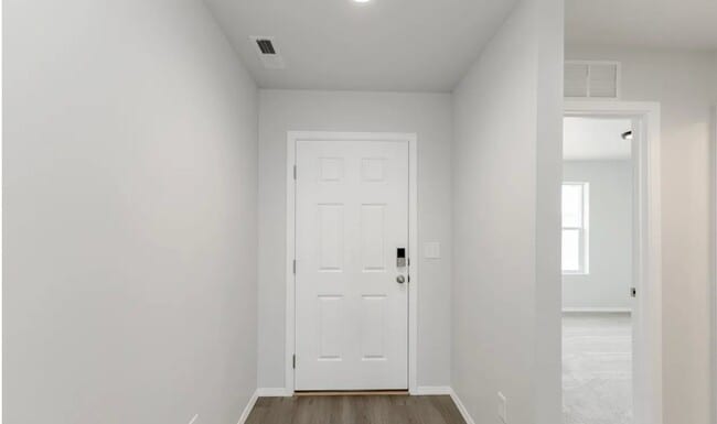 Photo - 765 SW Alpha St