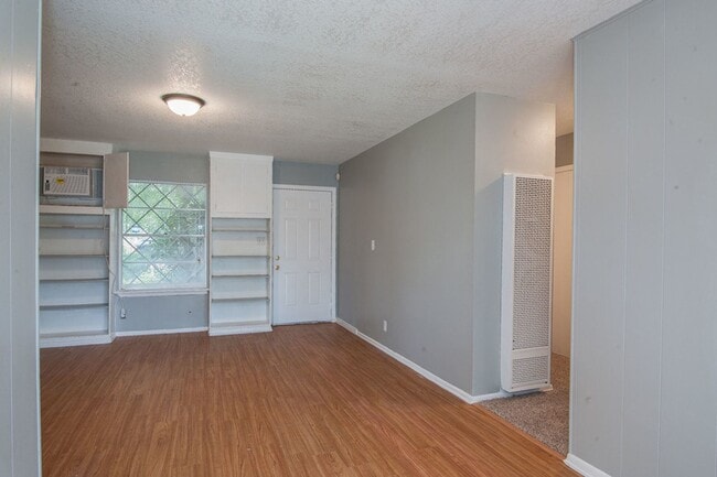 Photo - Cozy Remodeled House Near Downtown