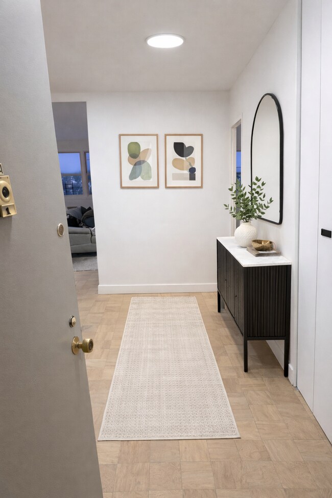 Photo - 39 E 39th St Unit Empress House