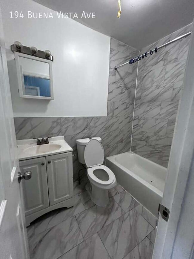 Photo - 194 Buena Vista Ave