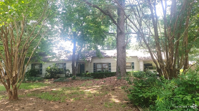 Building Photo - 604 King Arthur Rd Rental